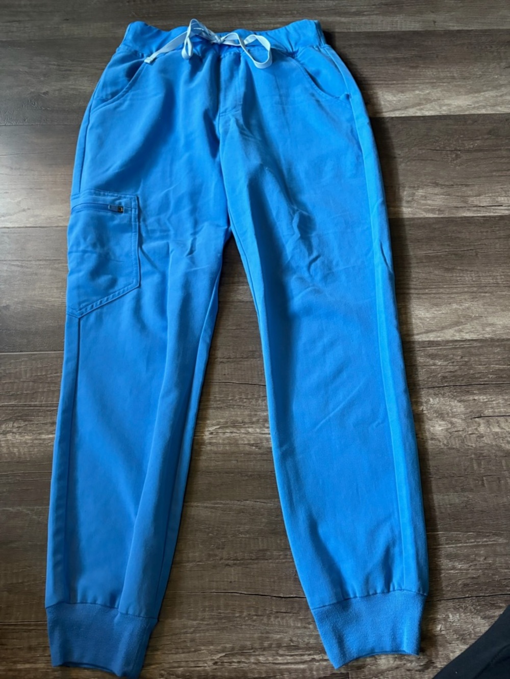 FIGS Scrub Pants in Bright Blue - Picture 5 of 9